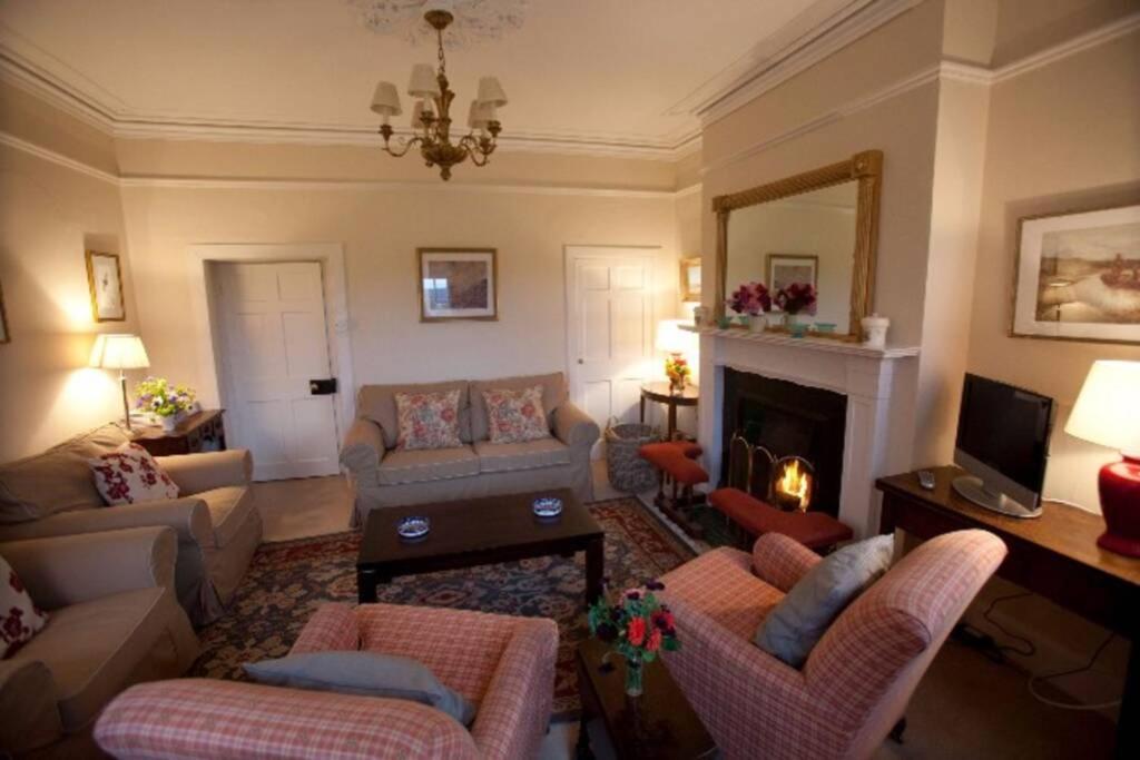 Garden Cottage, Fochabers Exterior photo